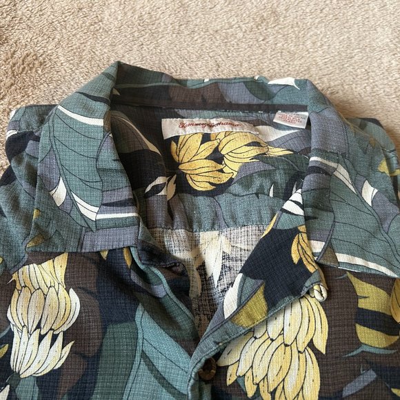 Tommy Bahama Hawaiian Shirt Size XL - Picture 2 of 7